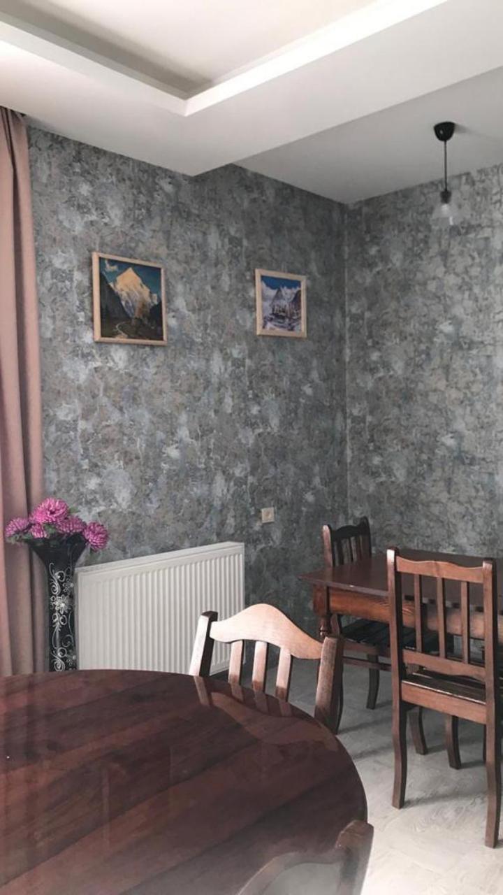 Ninama Hotel Mestia Bagian luar foto